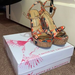 Chinese Laundry Orange detail wedges